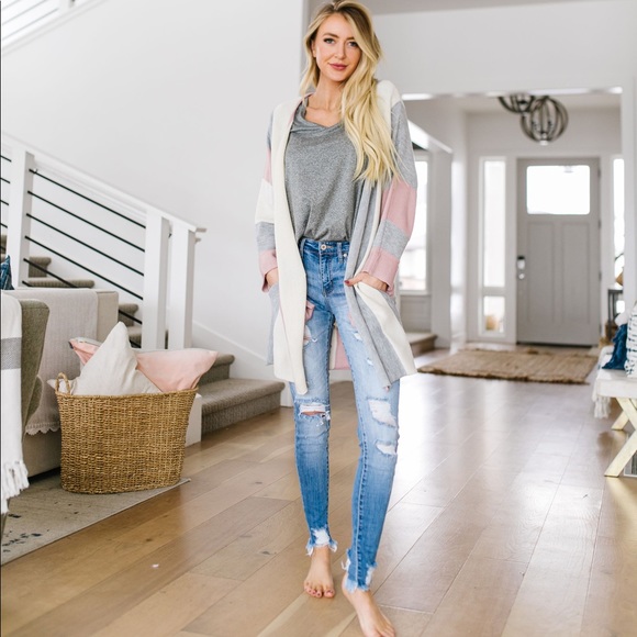 LAST SIZE❗️Rosy Outlook Color Block Cardigan - Picture 2 of 8